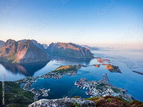 Obraz na płótnie Beautiful scenery of Reine on top of Reinebringen during sunset time on a clear summer day, Lofoten Islands, North Norway w salonie