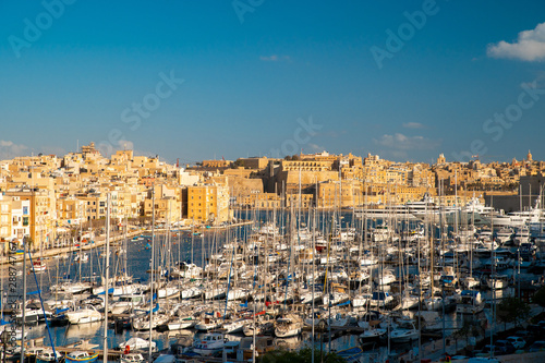 Fototapeta Naklejka Na Ścianę i Meble -  Malta. Birgu bay with yachts