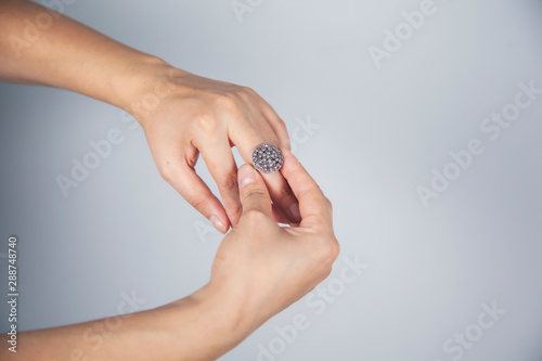 woman finger ring