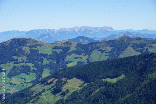 Kaisergebirge von Süden aus gesehen