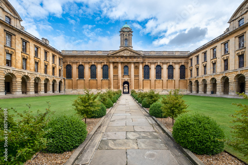 Fototapeta The Queen's College at the University of Oxford
