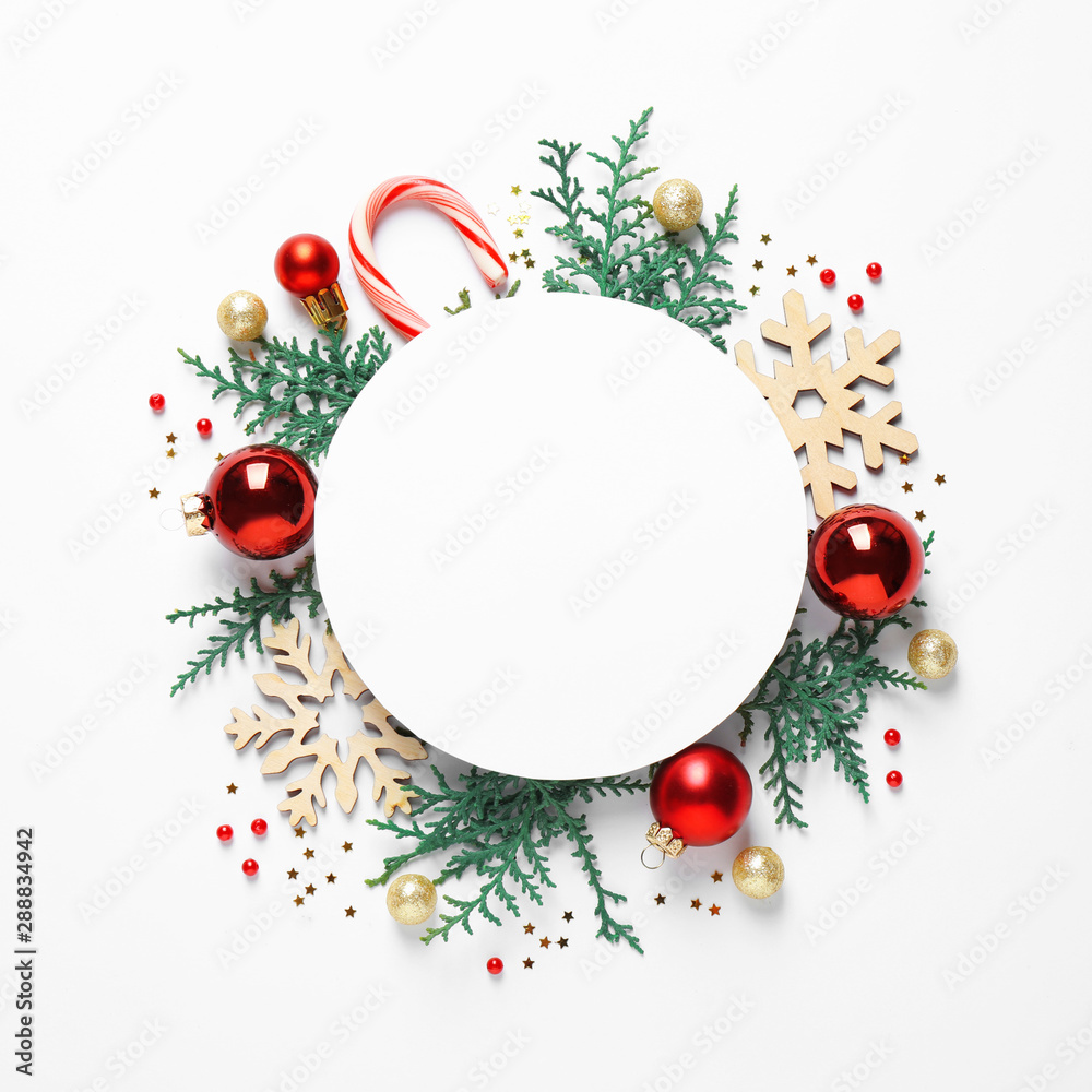 Flat lay composition with Christmas decor and blank card on white background. Space for text - obrazy, fototapety, plakaty 