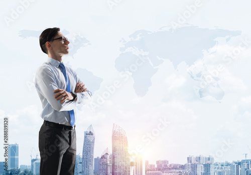 Fotografi Concept of business success and control with confident boss against cityscape ba