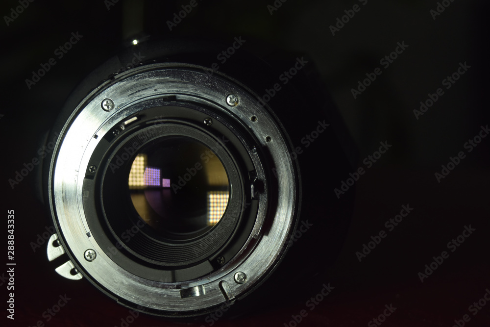The camera lens that provides sharp, beautiful quality for professional photographers