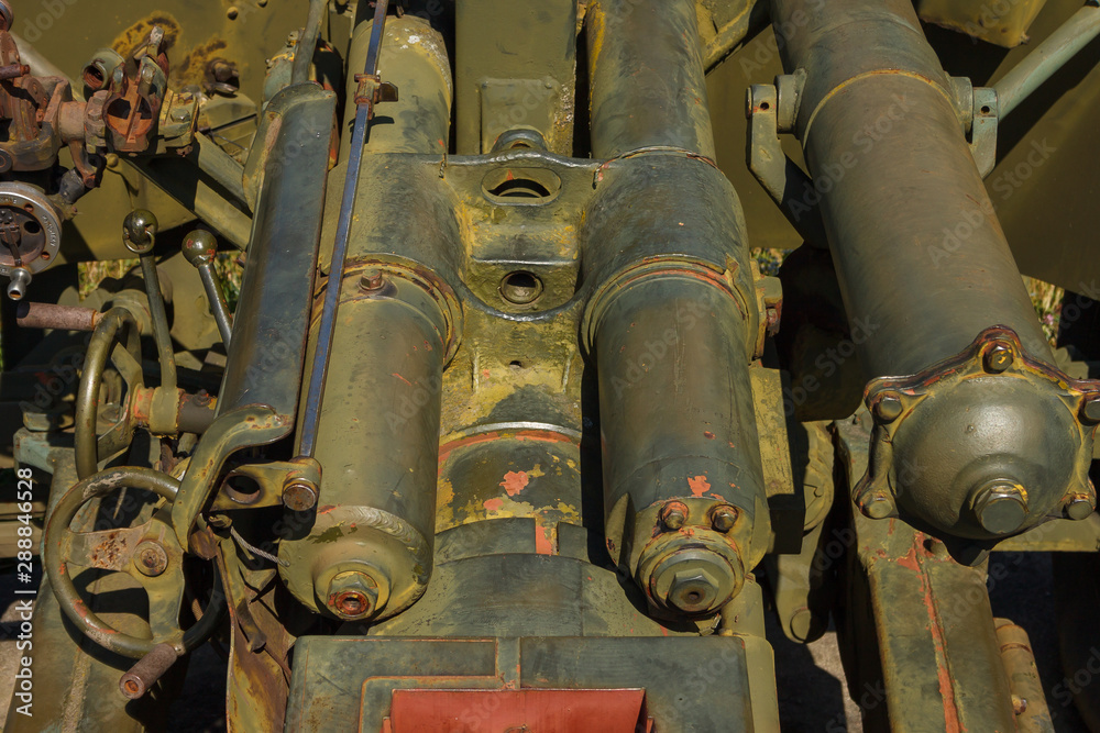Details and mechanisms of the old Soviet artillery gun Details and mechanisms of the old Soviet artillery gun