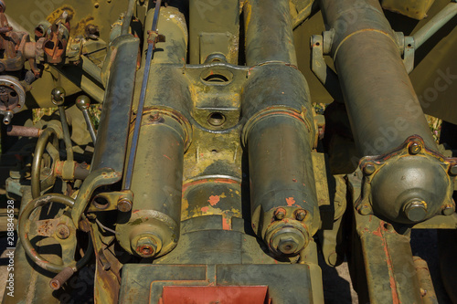 Details and mechanisms of the old Soviet artillery gun