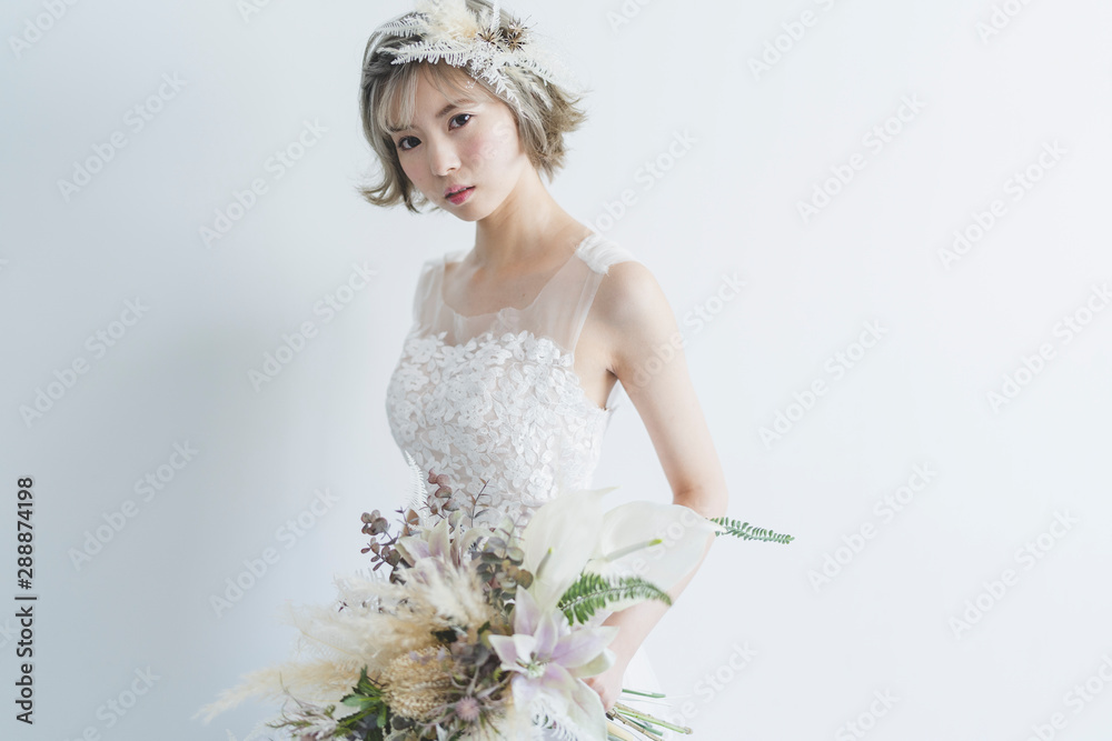金髪の花嫁