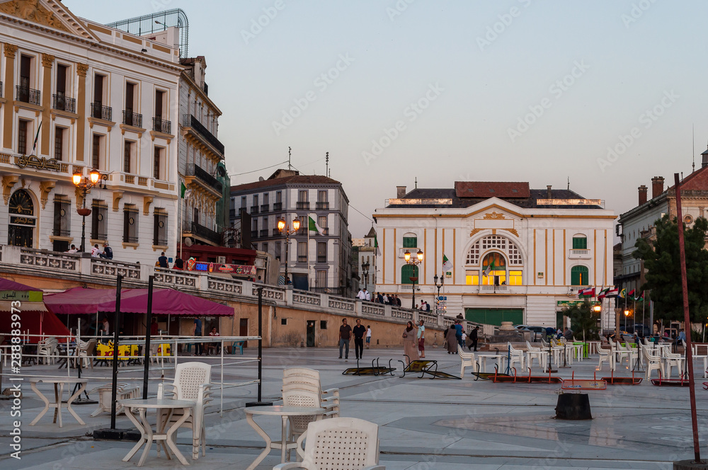 Obraz premium Constantine, Algeria-05/08/2015: Evening in Constantine