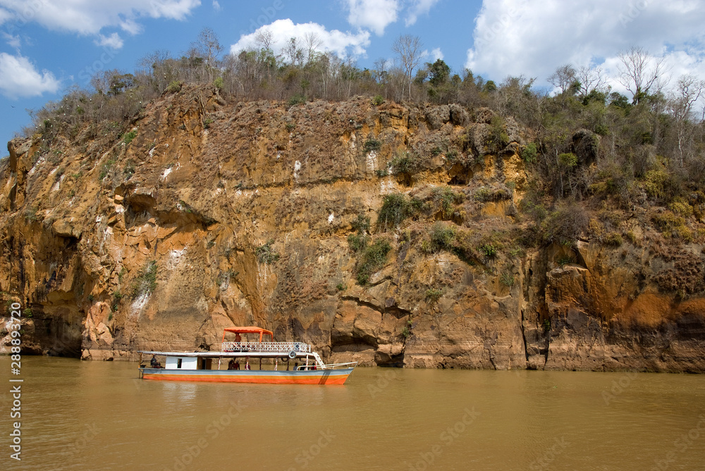 Naklejka premium Fleuve Tsiribihina, Madagascar