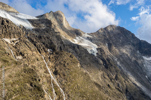 Hinterer Bratschenkopf und Klockerin in den Hohen Tauern photo