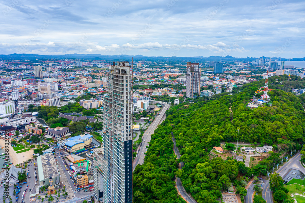 Naklejka premium Aerial view of Pattaya city in Chonburi, Thailand. Aerial view from drone