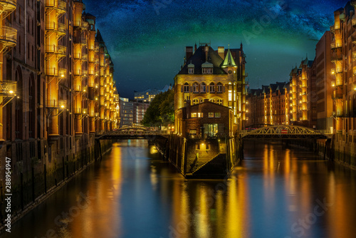 Hamburg bei Nacht 