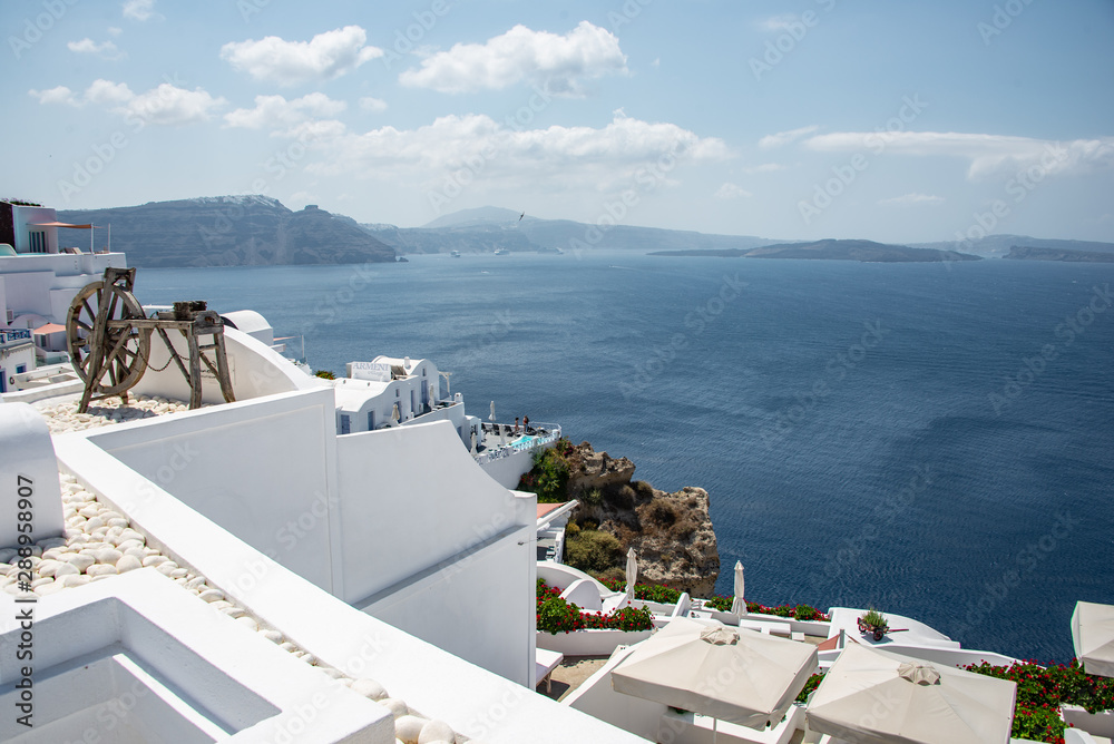 Fototapeta premium Santorini houses and Aegean