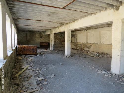 Fototapeta Naklejka Na Ścianę i Meble -  abandoned building abandon prison Goli otok