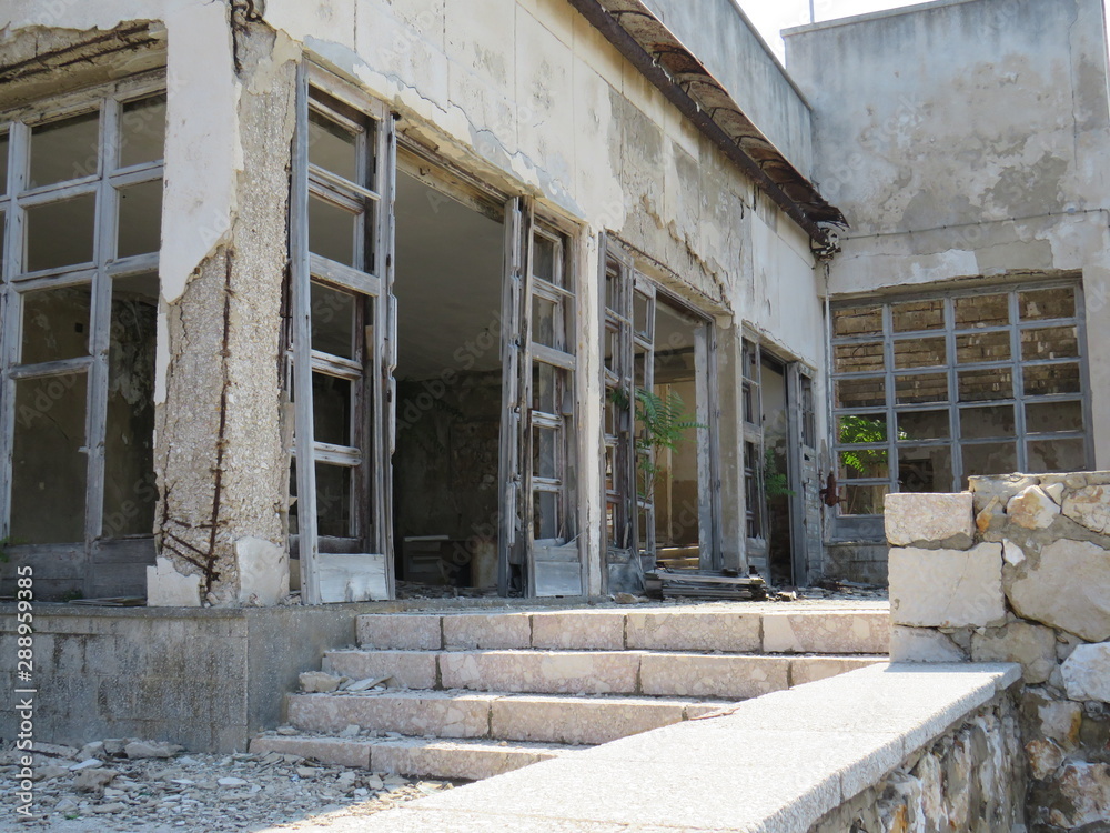 old house abandon prison Goli otok