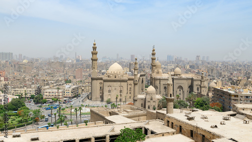 La mosquée du Sultan Hassan et la ville du Caire