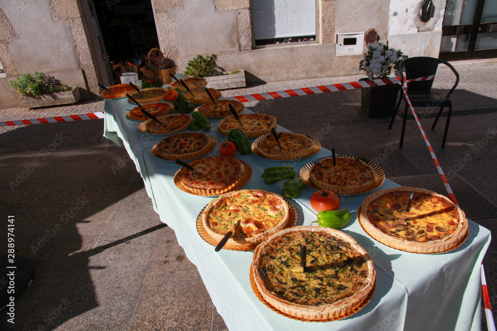 Mesa de quiches