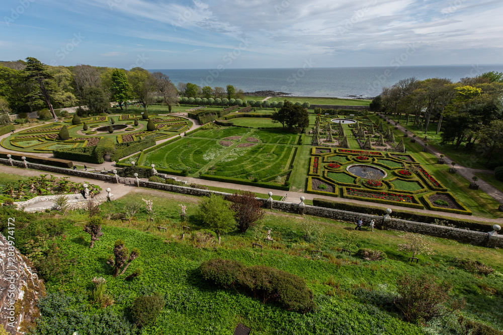 Naklejka premium Dunrobin Gardens