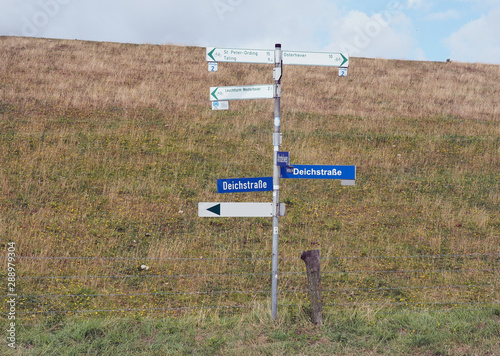 Hinweisschild - St. Peter-Ording- Westerhever Leuchtturm photo