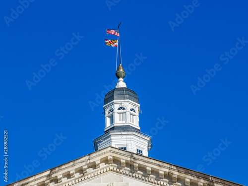 Maryland State Capitol building in daylight