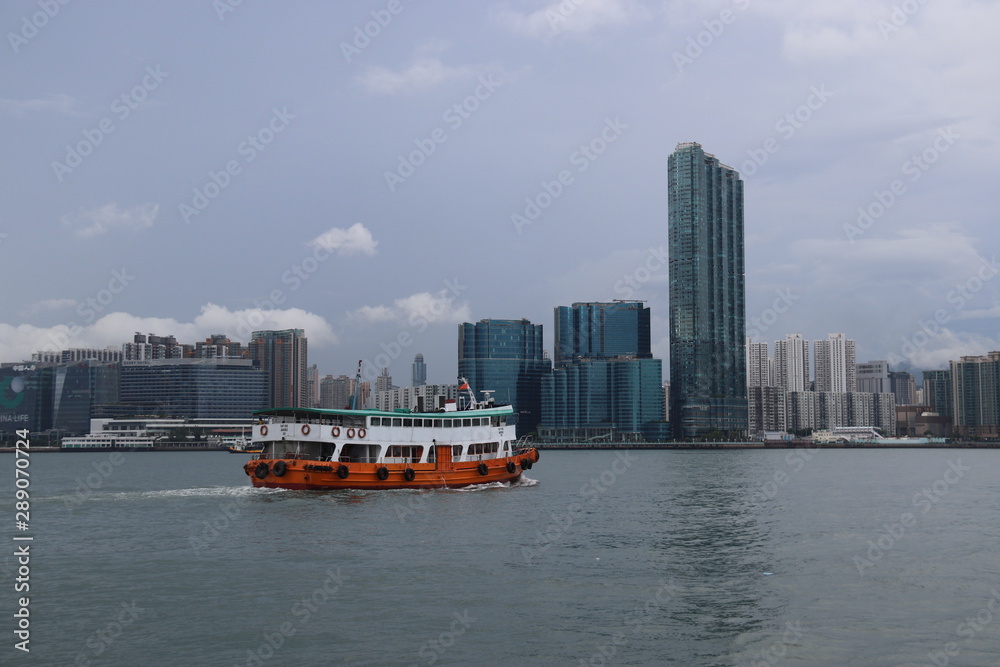 Bateau sur la baie de Hong Kong	