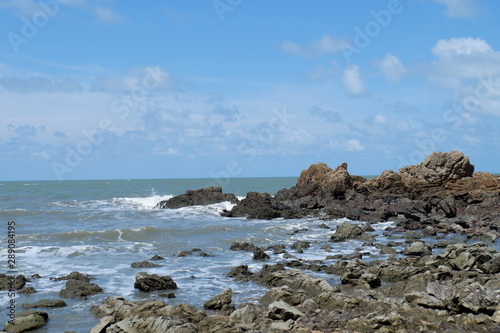 sea and rocks