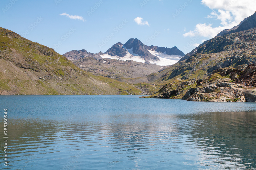 Pic de l'Etendard et le Grand Lac, Savoie, Alpes, France