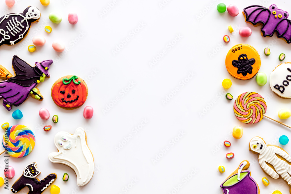 Frame from halloween figures on white background top view mockup - obrazy, fototapety, plakaty 