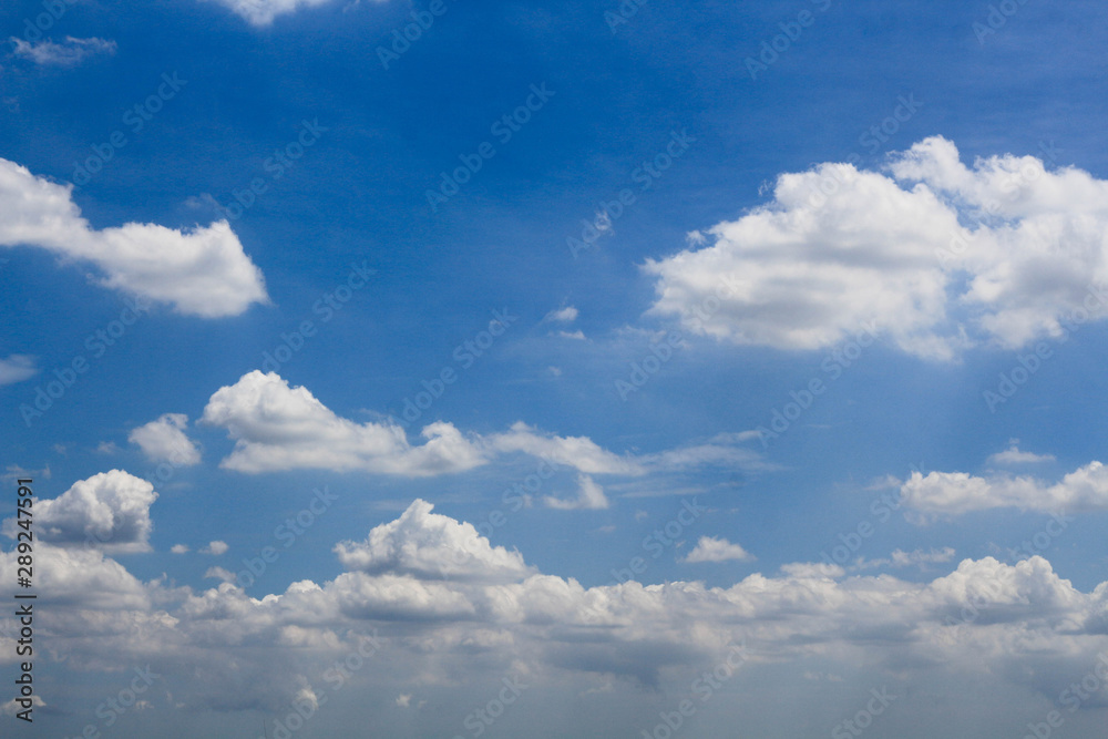 Obraz premium blue sky with clouds