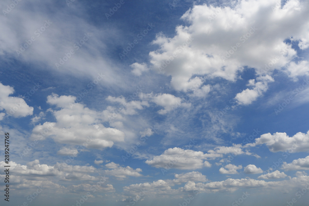Obraz premium blue sky with clouds