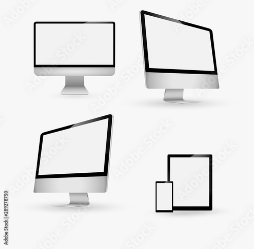 Groupe d'ordinateurs et de tablettes tactile 