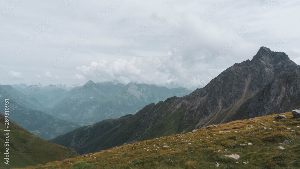 Fototapeta premium mountains and blue sky