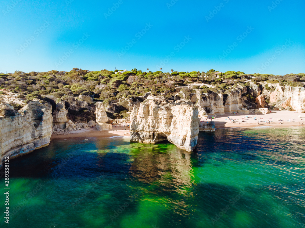 Prise de vue aérienne crique Algarve Portugal voyage vacances