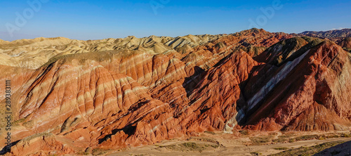 Fotografi DRONE: Spectacular panoramic view of the colorful striped mountains in China