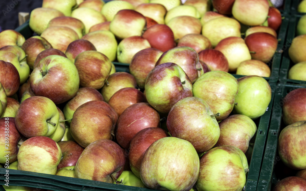 Apples in market Apples in market