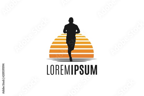 Run logo template, perfect for marathon and race event - Vector