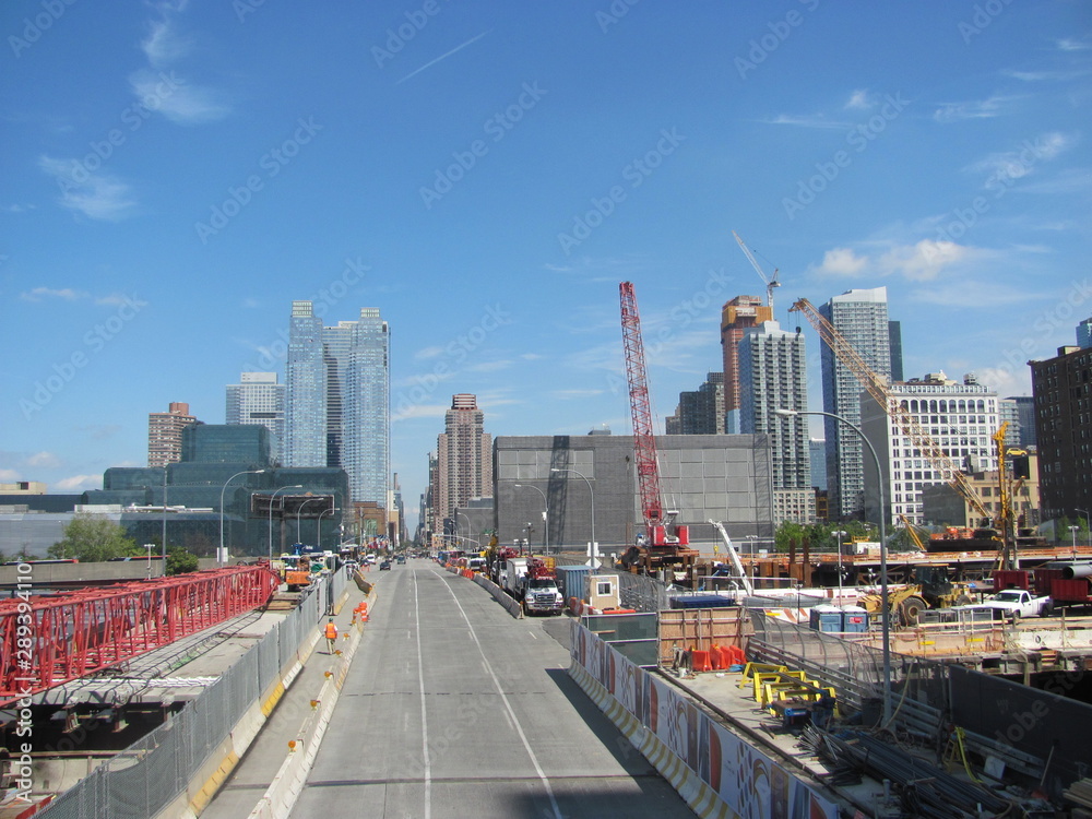 Paisaje urbano con construcción y edificios Paisaje urbano con construcción y edificios