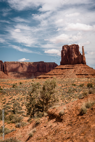 Day view of the Monumet Val...