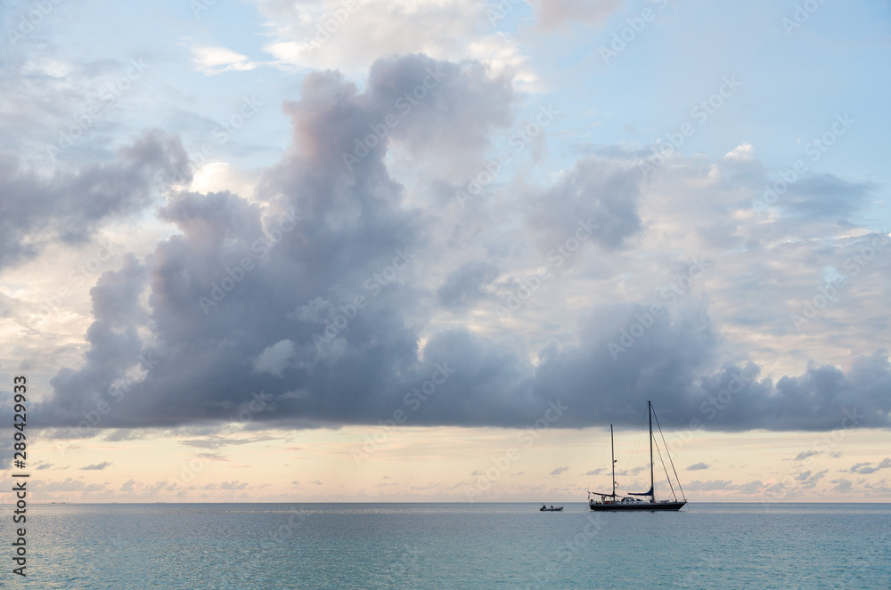 Fototapeta premium sailing boat in the sea