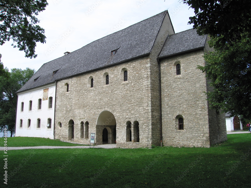 Romanisches Torhaus Kloster Frauenchiemsee Romanisches Torhaus Kloster Frauenchiemsee