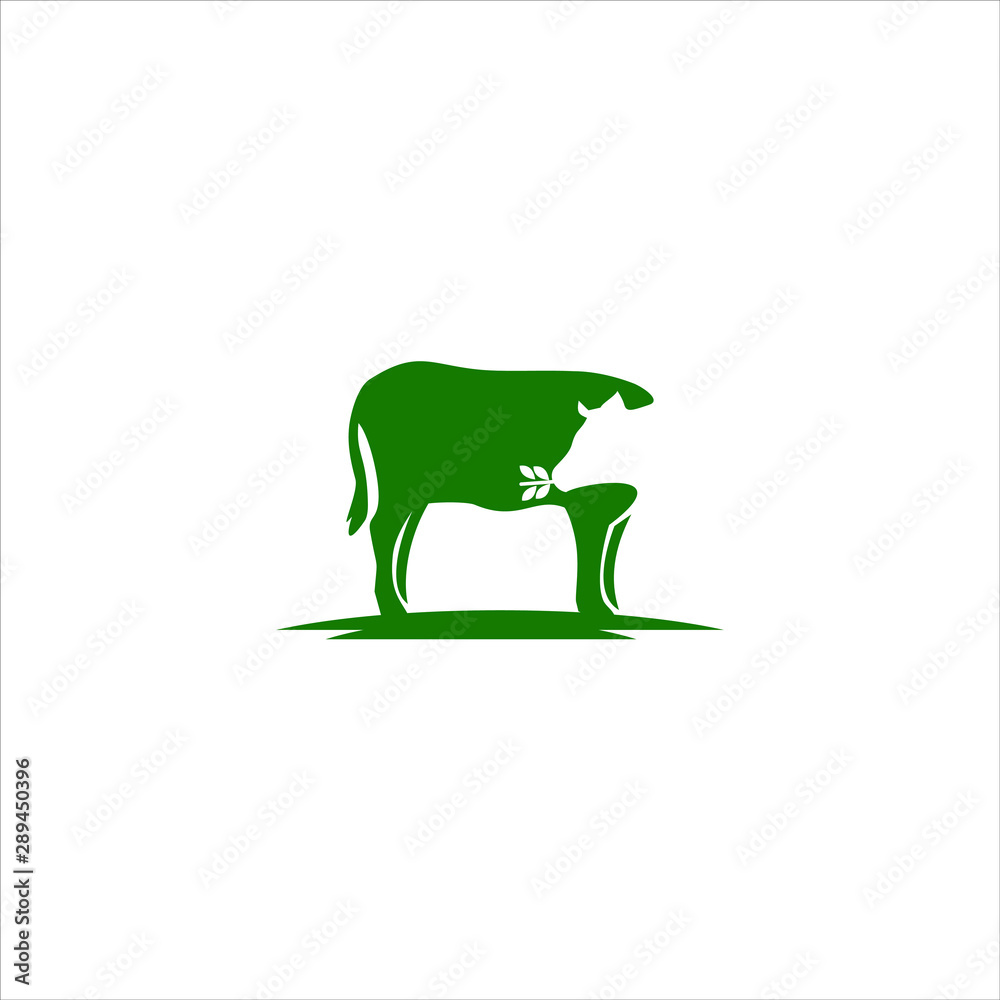 Obraz premium cattle logo simple fun green color modern cow vector template