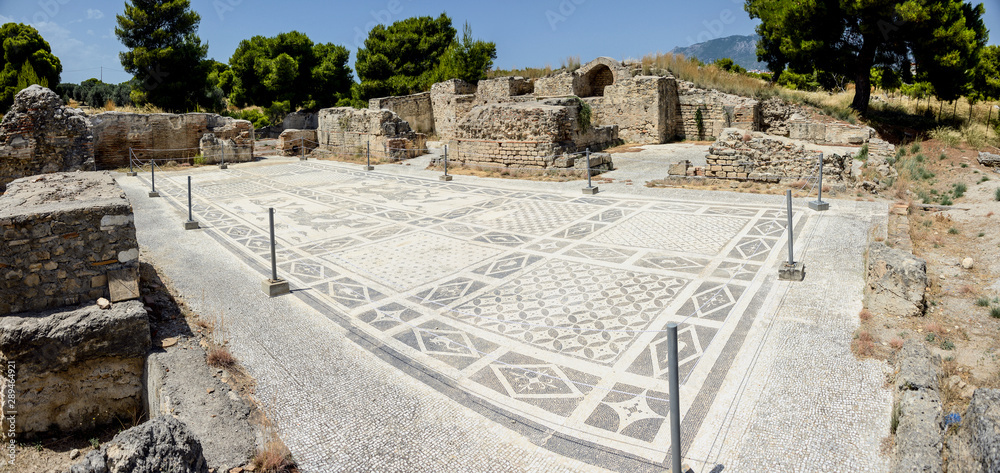 Roman Baths in Isthmi, amazing mosaics!
