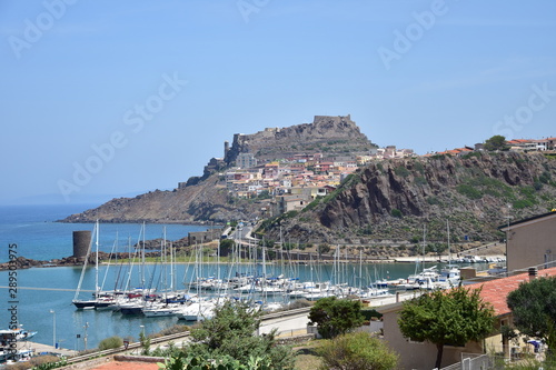 Castelsardo widok na port i miasto