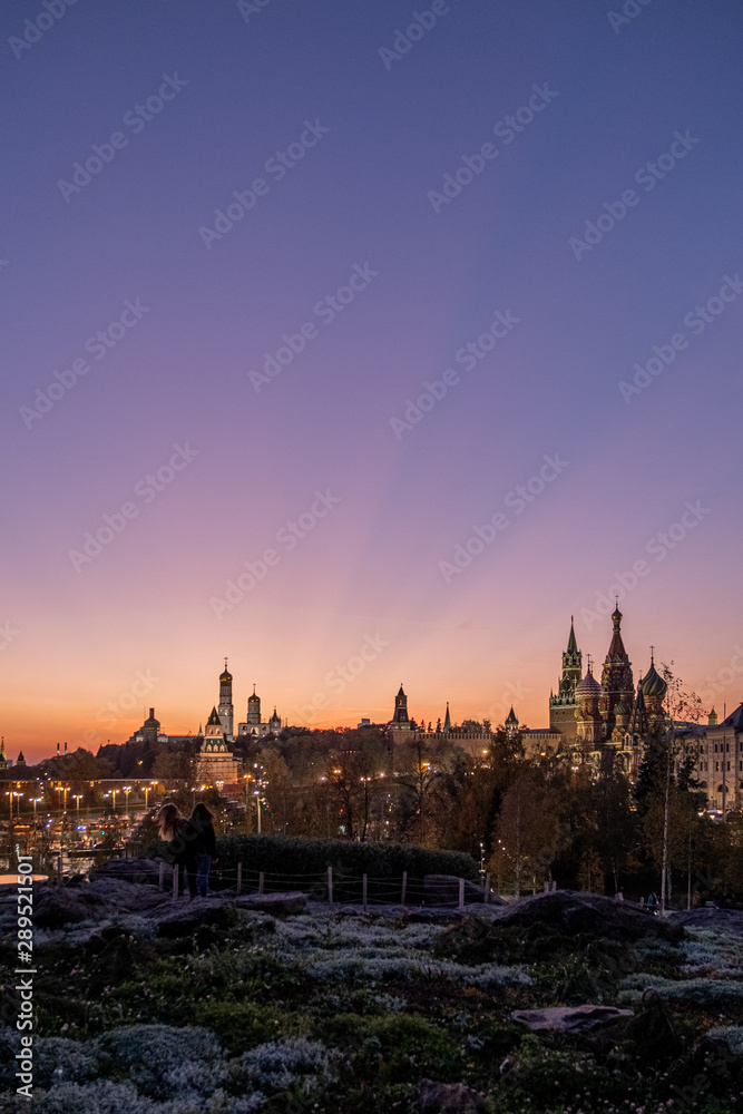 Obraz premium Night silhouette of Izmailovo Kremlin in Moscow, historic place. Popular landmark and place for walking