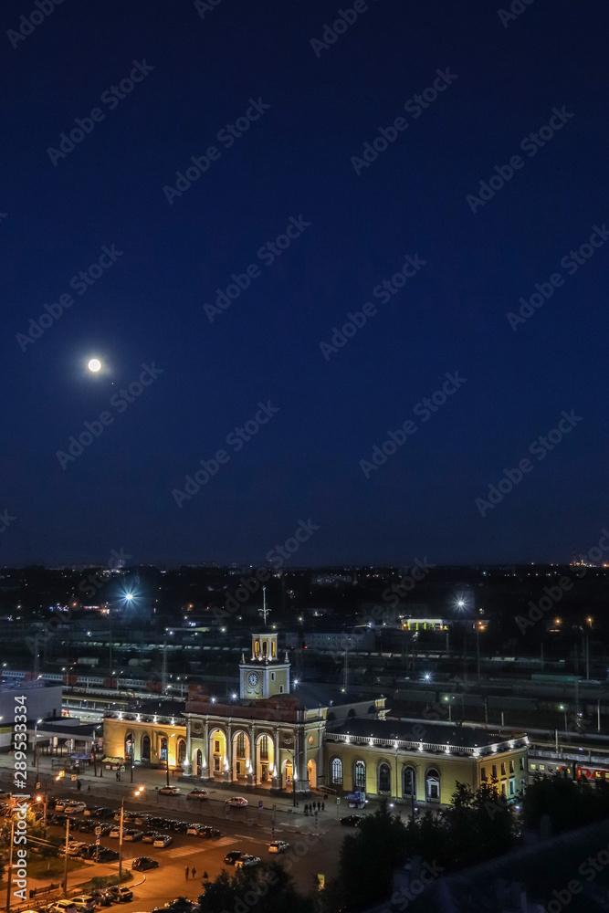 The station square of Yaroslavl. Night