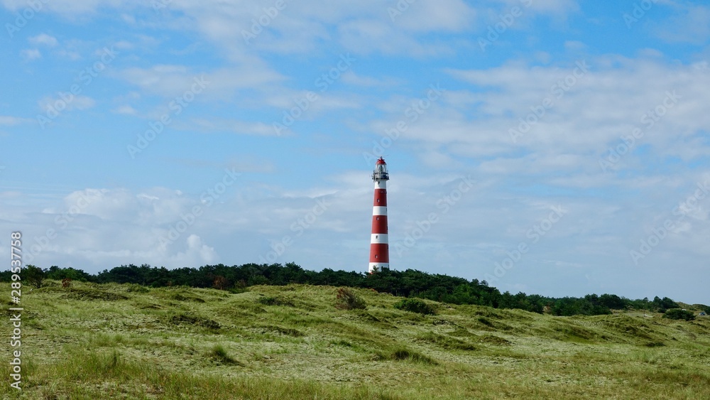 Leuchtturm klassisch, rot - weiß gestreift Leuchtturm klassisch, rot - weiß gestreift