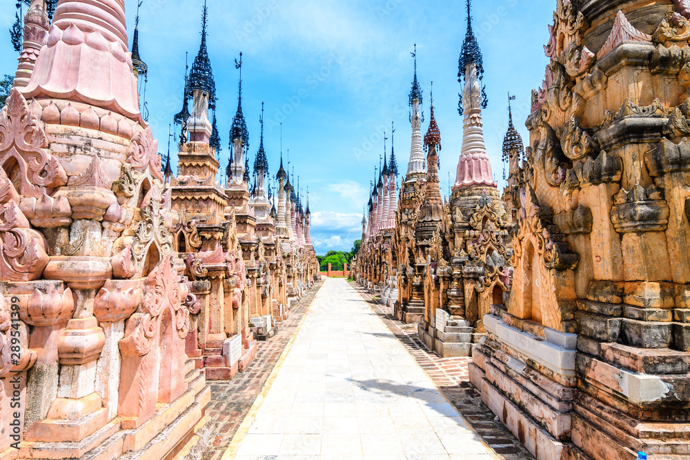 amazing Mwe Taw Kakku pagoda complex in myanmar amazing Mwe Taw Kakku pagoda complex in myanmar