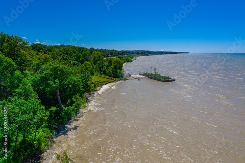 Fototapeta Naklejka Na Ścianę i Meble -  Lake Erie Coastline, Ashtabula Ohio