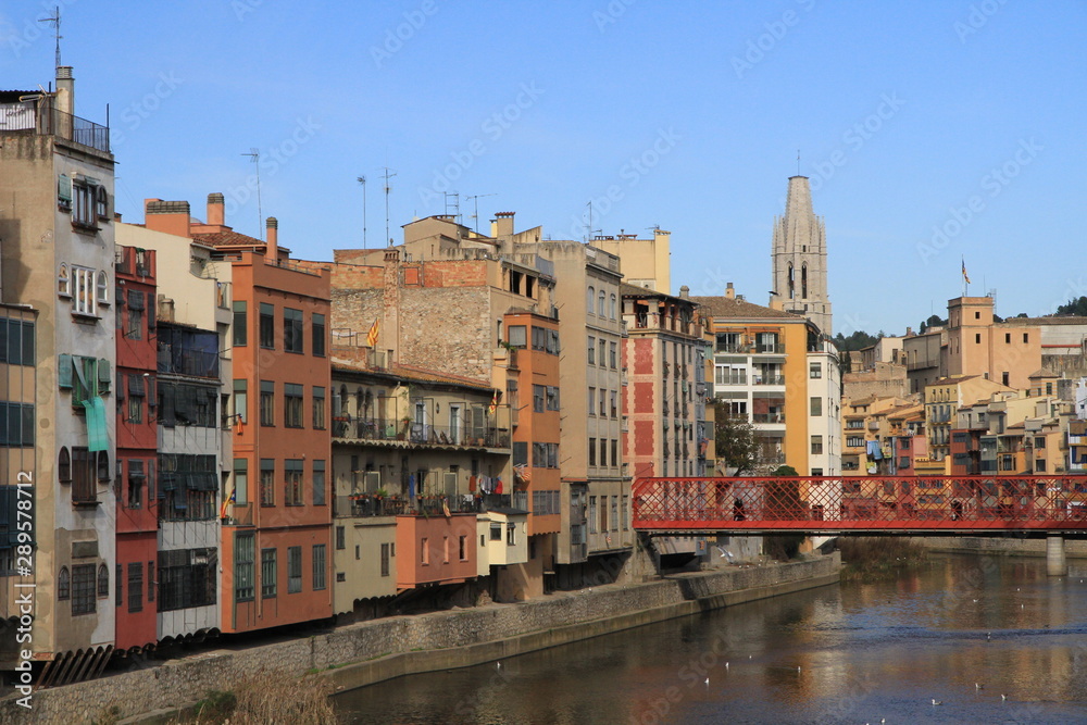 Houses, Riu Onyar, Girona, Spain