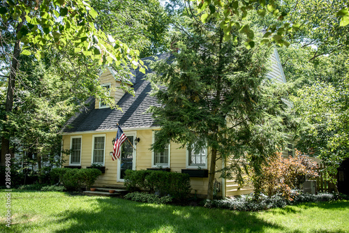 Victorian house exterior photo